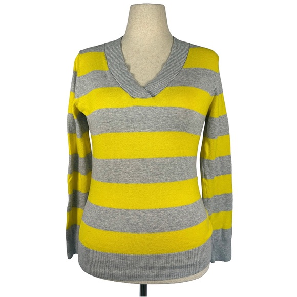 Gap Striped Crossover V-Neck Sweater Yellow Gray Preppy Casual | Size Medium - Picture 1 of 5